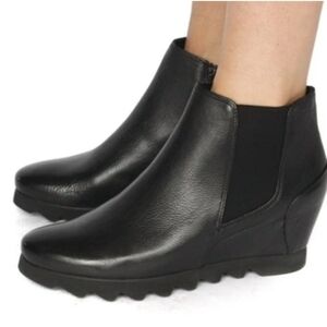 Hōgl • Women’s Leather Lined Ankle Boots Size 5UK or 7.5 US